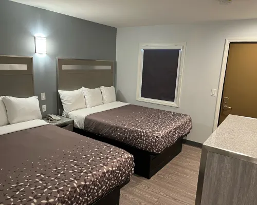 112 Motel Hotels in Medford