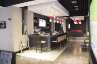 Ramee Grand Hotel and Spa - bar