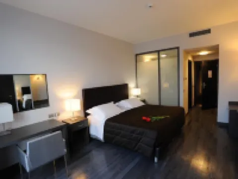 Sporting 柏悅酒店 泰拉莫省酒店