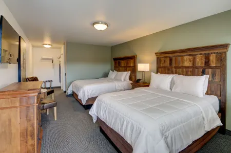 Roosevelt Hotel - Yellowstone