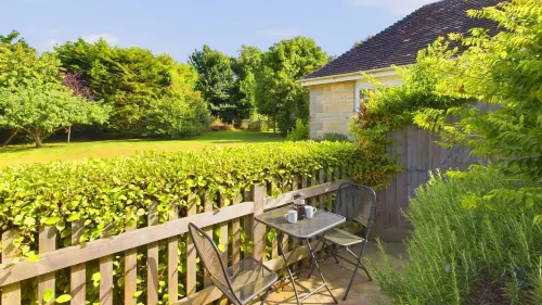 White Roses a Dog Friendly Retreat for Two Hotels in Bembridge