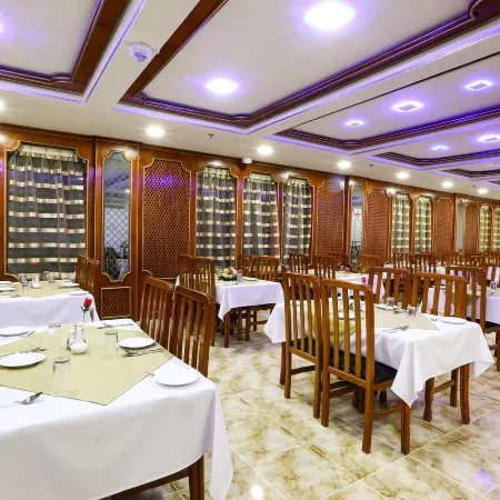 La Villa Suites Hotel