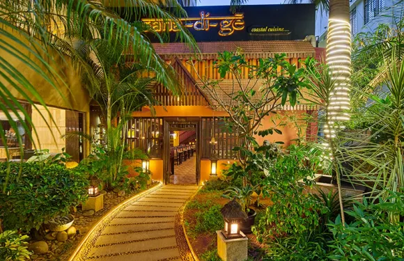 班加羅爾金翅雀酒店