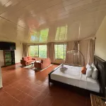 Arenal Roca Lodge - parking