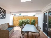 Canberra Ave Villas Hotels in Queanbeyan
