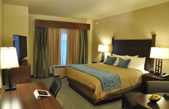 小密蘇里套房酒店