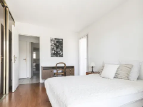 Baie Azur Hotels in Fabron