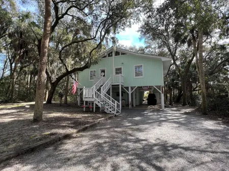 Edisto Beach Getaway!- Beach Walk!