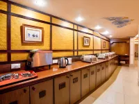 Summit Ttakshang Residency Hotel & Spa Mg Marg - breakfast