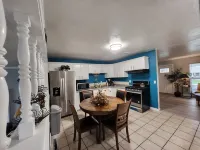 Laid Back Louise - 5 bedrooms, 2 bath