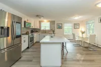 Close to Downtown/UMASS Walk-Out Basement Condo with game room & big backyard! Hotels in Amherst