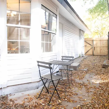 Beautifully Remodeled 3-Bedroom Cozy Home!!