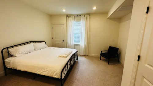 Brand New Custom 2br-2bth 1500sqft Basement