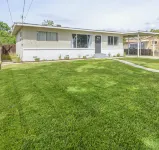 Wonderful 3 bed 2 bath home with plenty of parking Merced County 호텔