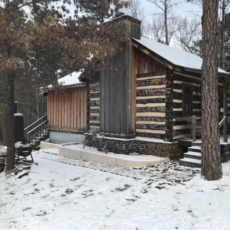 Log Cabin in Woods W/Trail & Scavenger Hunt Wood Fireplace, Lindale Canton Tyler