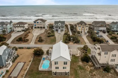 Oceanview duplex with pool and hot tub