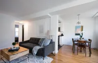 Modern Kitchen and Gorgeous Front Deck - Charming Eco-Friendly Haven