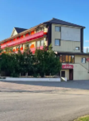 Na Naberezhnoy