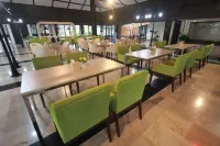 Grand Equator Hotel Hotels in Bontang
