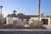Stunning Pool and Mountain Views - Stylish Desert Retreat