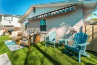 Seaside Retreat - Saltwater Pool, Game Room, Heated Pool Hotels in Palm Valley