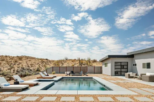 Luxury Pool and Spa Retreat - Stunning Hilltop Haven