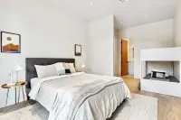 New, Executive Luxurious Townhome, Downtown Whitefish, Amazing Views, Sleeps 8!