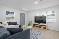 Peaceful Retreat with Nearby Attractions - Stylish Family Haven Hotels in Largo