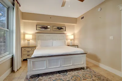 Resort-Style Pool and Close to Baytowne Wharf - Charming Coastal Retreat