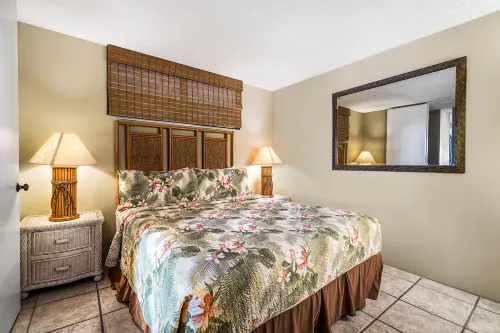 Spectacular Coastline Views and Spacious Lanai - Elegant Oceanfront Retreat