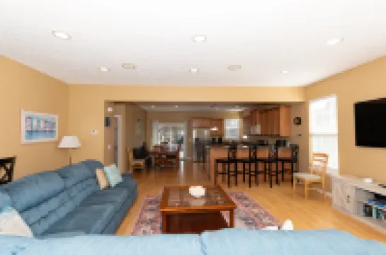 Spacious Home with Generous Backyard Space - Charming Beach Retreat