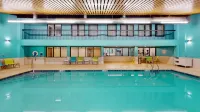 Holiday Inn Express SOUTH BURLINGTON by IHG - Pool