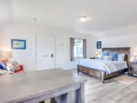 Elegant Coastal Retreat - Ocean View, Full Kitchen, WiFi Hotels in Gleneden Beach