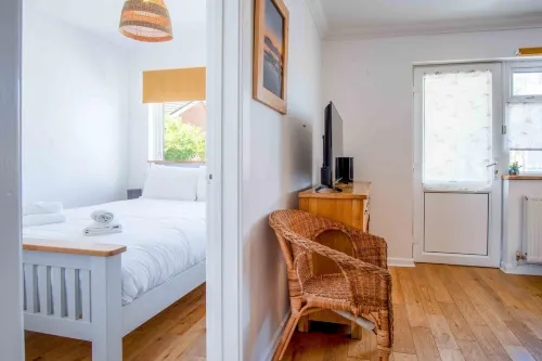 Cosy Cottage - 2 Bedroom Cottage - Mumbles Hotels in Mumbles