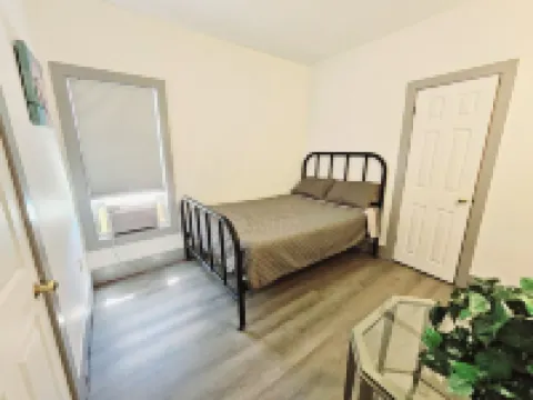 Downtown Urban Haven ランシングのホテル