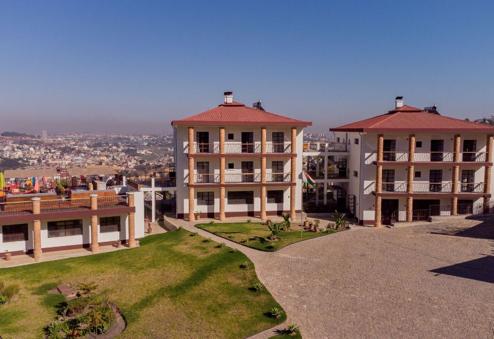 hotel overview picture