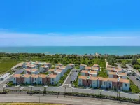 Pareus Beach Resort Hotels in Caorle
