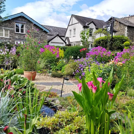 Puddle Duck Lodge – Adults Only