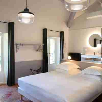 Manoir Le Roure (Hôtel-Spa-Restaurant) Rooms