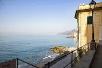 Il Mare di Camogli da un oblò by Wonderful Italy