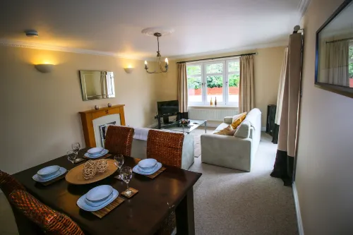 Turnberry Apartments - Pet-friendly