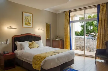 Hôtel la Falaise Bonanjo