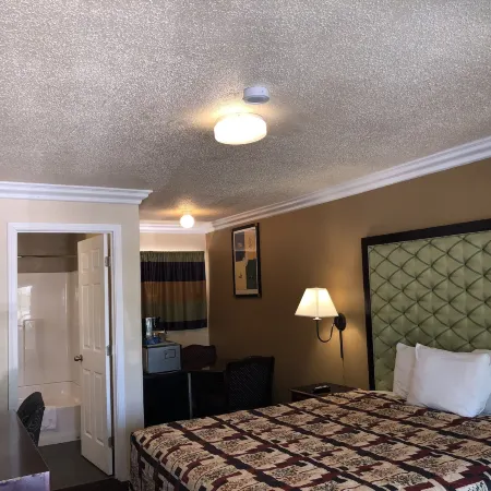 Lamplighter Motel Clearlake