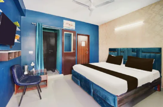 Hotel Spark Inn || Near Motherhood Hospital Hotels in 