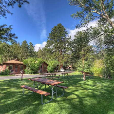 Castle Mountain Lodge