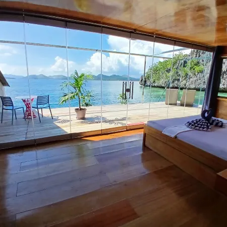 Paolyn Houseboats Coron Island