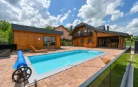 Luxury Villa in Vinogradi Ludbreski - Pools