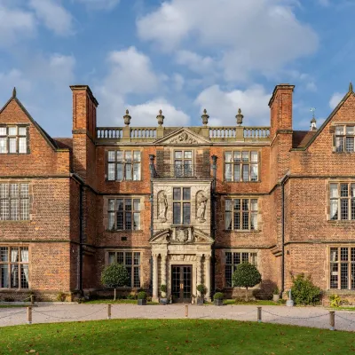 Castle Bromwich Hall Hotel, BW Signature Collection by Best Western ブレイクスリー・ホール周辺のホテル