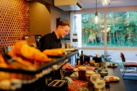 Travel Hotel Kruisem Hotels in Waregem