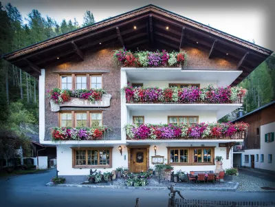 Hauserei am Lech Hotels in Steeg